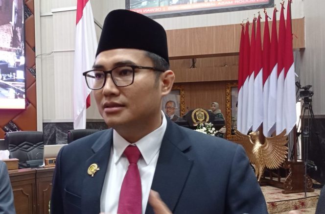 
					Ketua DPRD Bogor Sastra Winara Terima Audiensi LSM Barak Terkait Program Ketahanan Pangan