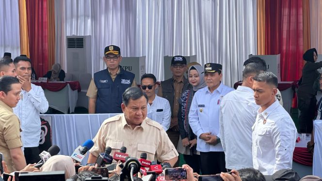 
					Pj. Bupati Bogor Tinjau Pelaksanaan Pilkada 2024 di TPS Dekat Kediaman Presiden