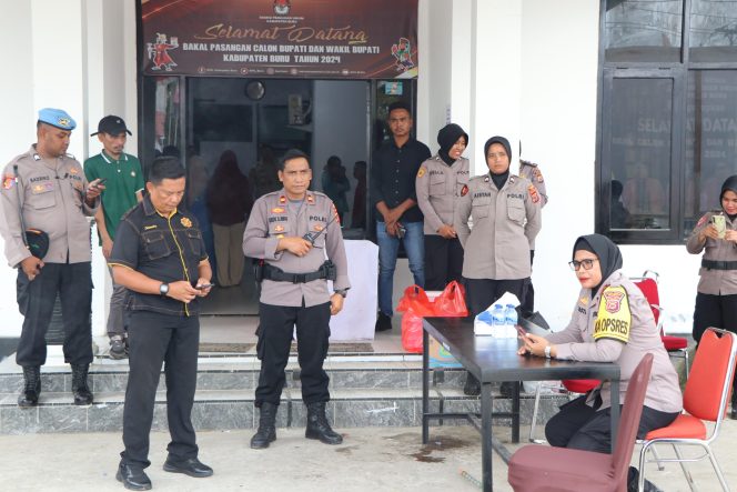 
					Kapolres Buru Tinjau Rapat Pleno Rekapitulasi Suara KPU