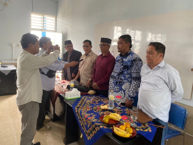 
					Abdul Latif Setiabudi Meminta Seluruh Guru Fokus KBM