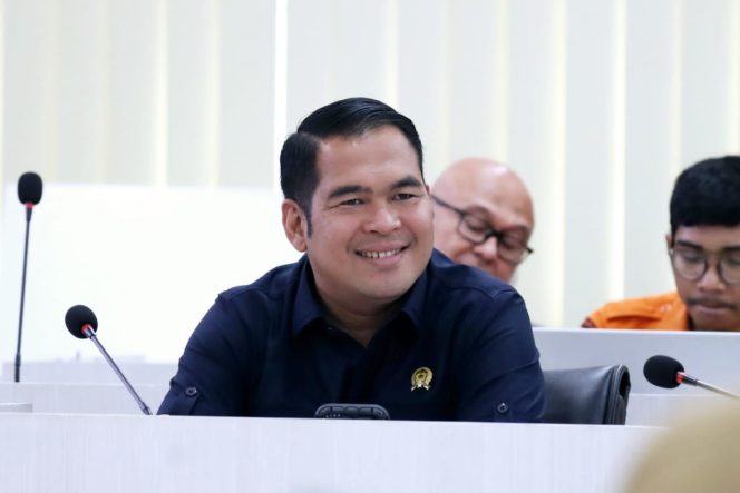 
					Ketua Komisi I DPRD Kabupaten Bogor Minta Moratorium Minimarket Tidak Dicabut