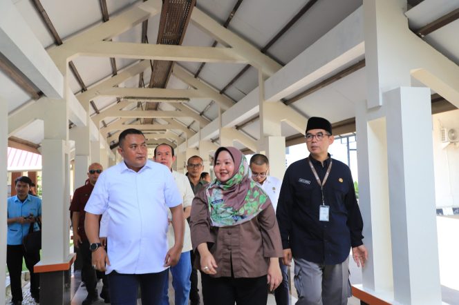 
					Hari Pertama Kerja Usai Lebaran, Bupati Bogor Sidak RSUD dan Sekolah: Pastikan Layanan Publik Siap