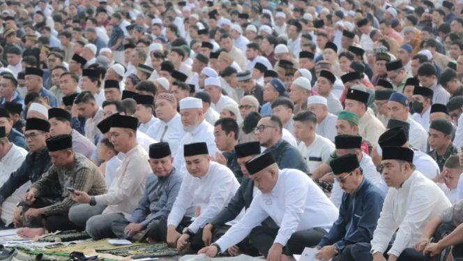 
					Ketua DPRD Kabupaten Bogor Sastra Winara Ajak Masyarakat Rajut Persaudaraan di Hari Raya Idul Fitri 1446 H