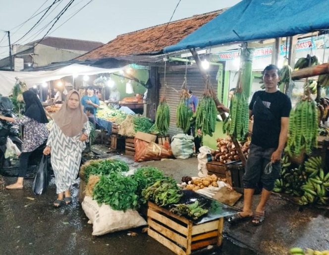 
					Dugaan Pungli Masih Marak di Pasar Citeureup, BPI KPNPA RI Desak Polsek Bertindak