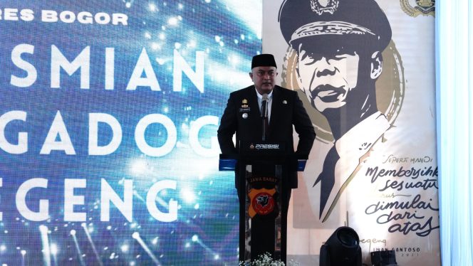 
					Simbol Perubahan! Rudy Resmikan Jalan Hoegeng, Tegaskan Semangat Keteladanan