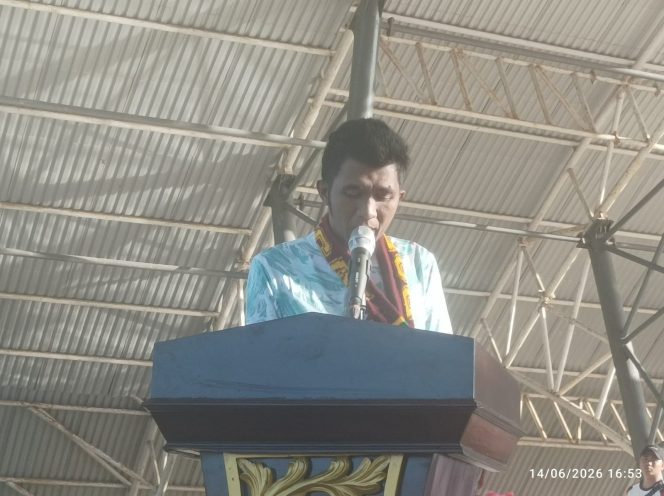
					Sambutan 1 Tahun Kepemimpinan Bupati, KONI Kabupaten Buru Gelar Turnamen Olahraga Akbar di Alun-Alun Lapangan