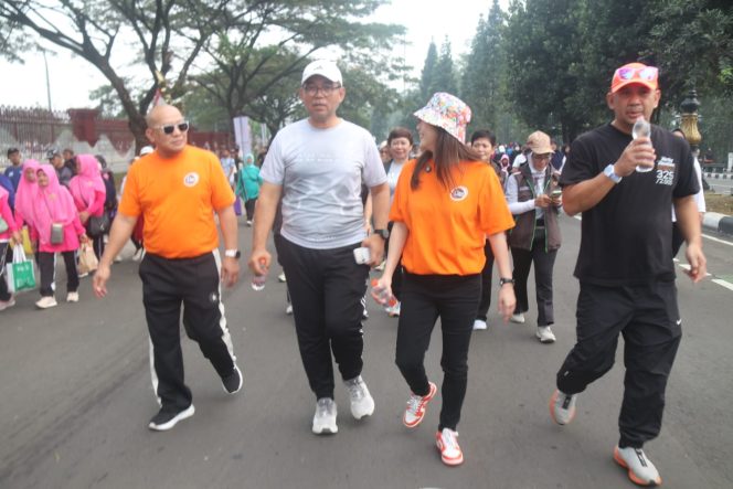 
					Pemerintah Kabupaten Bogor Ajak 10 Ribu Warga Hidup Sehat Melalui Jalan Sehat HJB ke-544