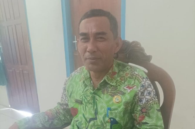 
					Kemarau Panjang, Debit Air Sumur PDAM Buru Menurun, Distribusi Ke Pelanggan Terganggu